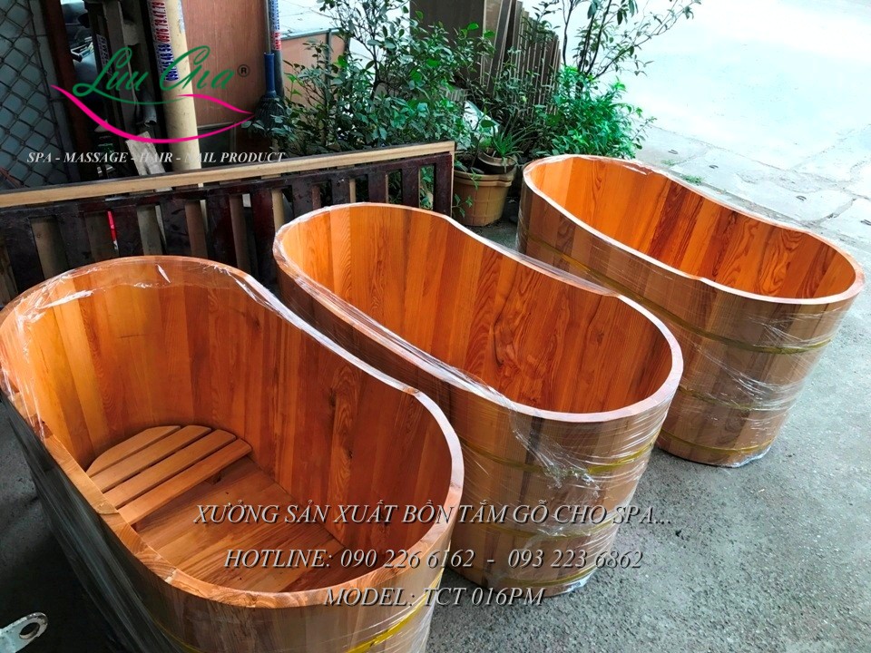 bồn tắm gỗ